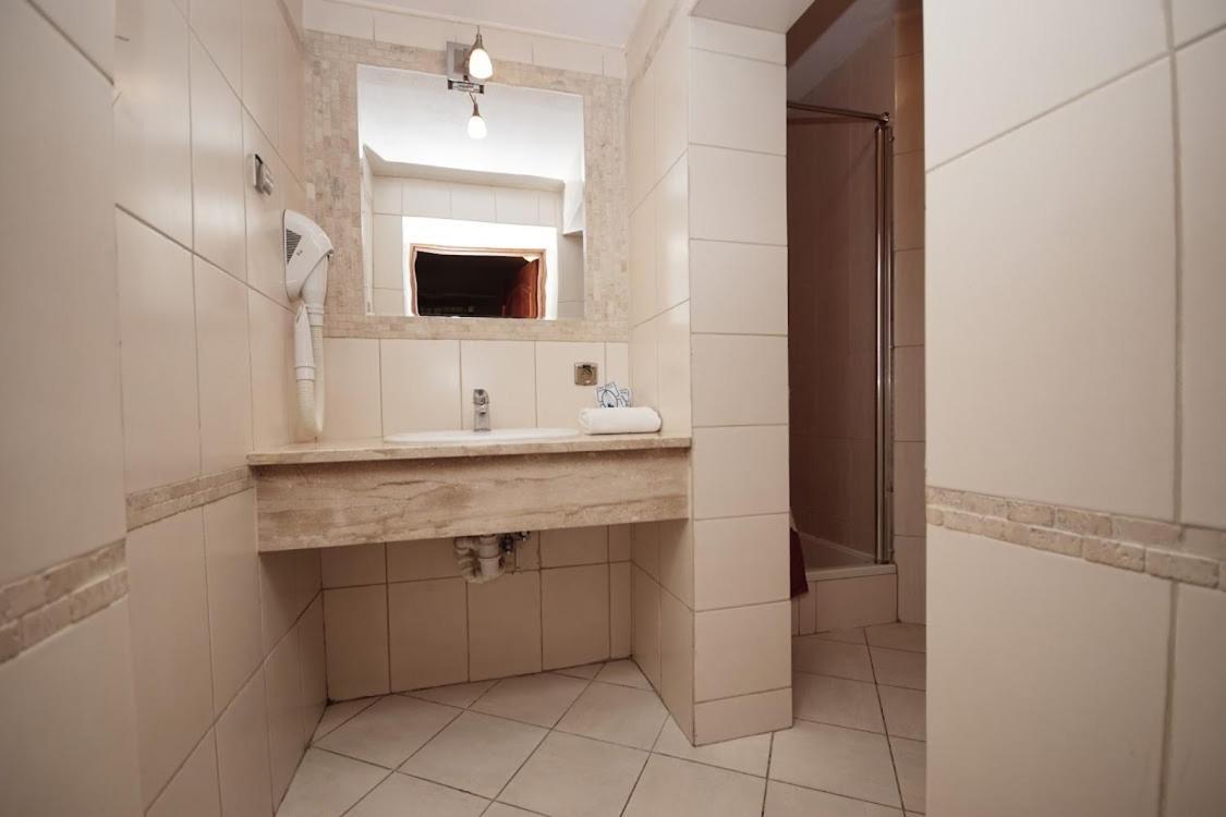 Privet Room With Bathrom 150M From The Beach Sopot Eksteriør billede